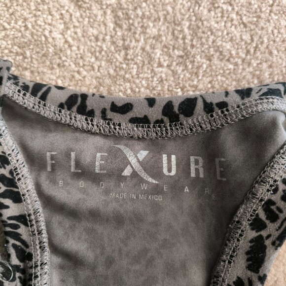 Flexure Bodywear Animal Leopard Abstract Yoga Running Athletic Tank Top M - Picture 4 of 8